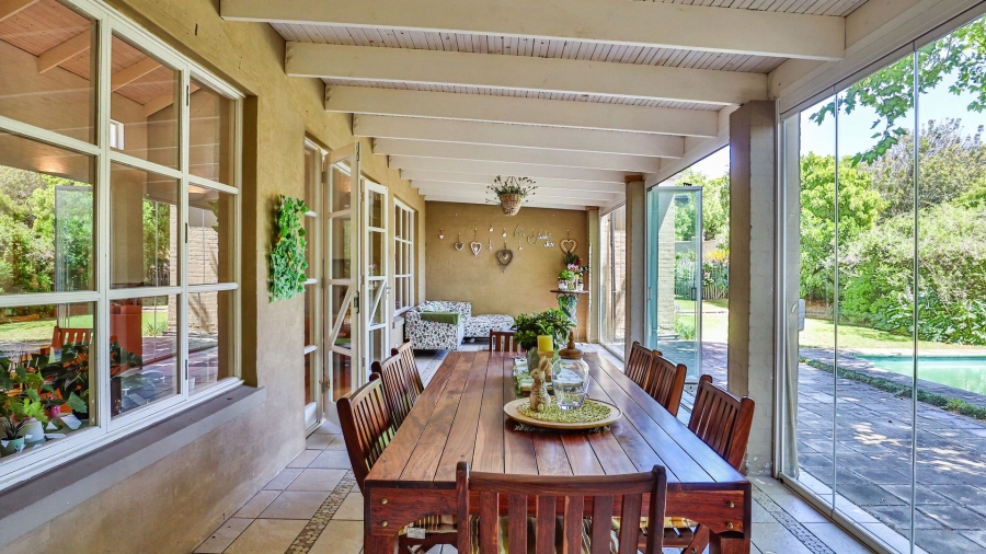 5 Bedroom Property for Sale in Constantia Western Cape
